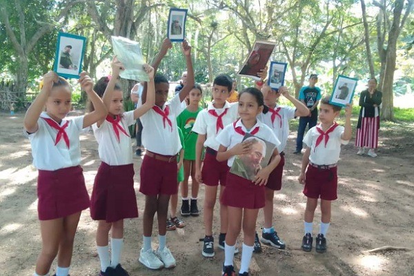 A new vocational training course begins at the Golden Age Pioneers Palace.